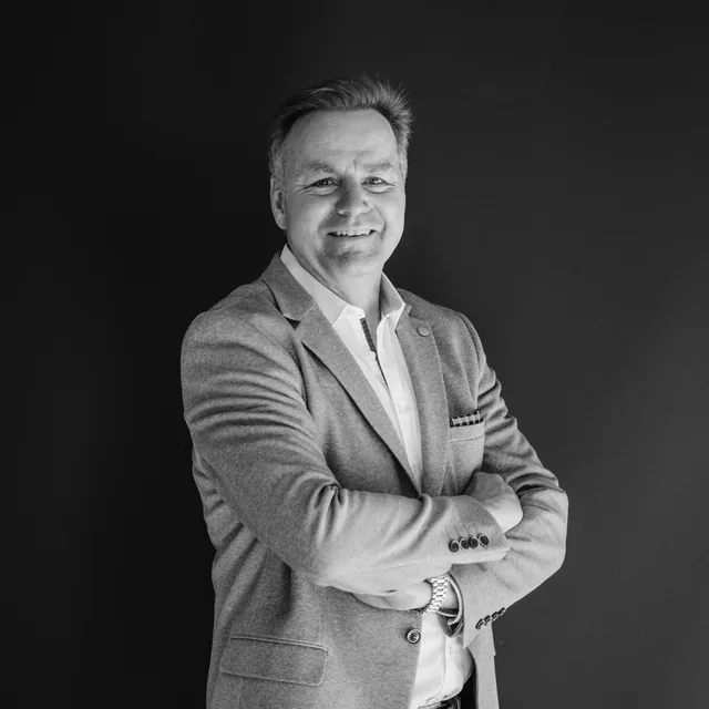 Ralf Buschnakowski, Vermietung und Verwaltung