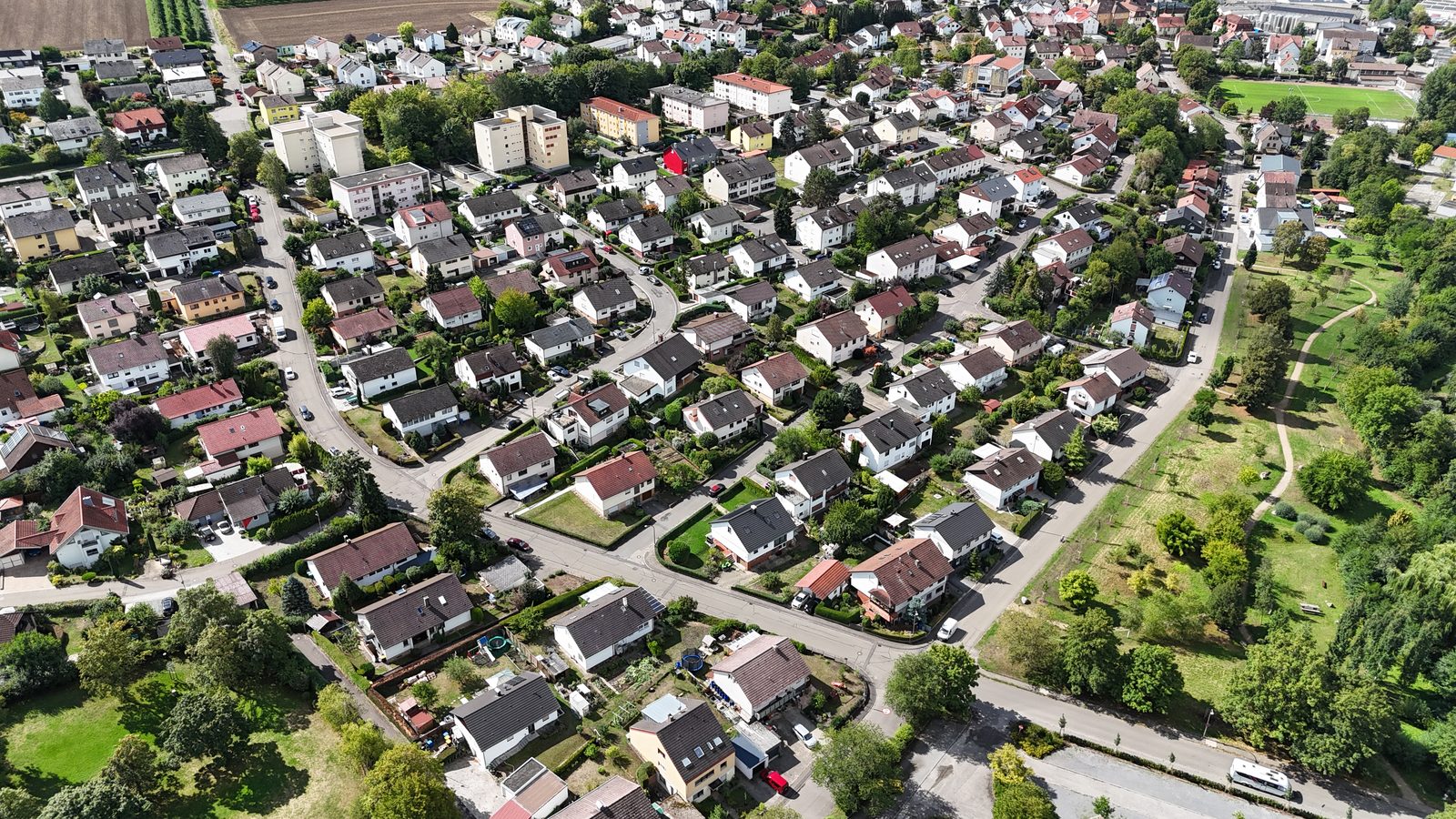 Luftaufnahme einer Wohnsiedlung in Obersulm